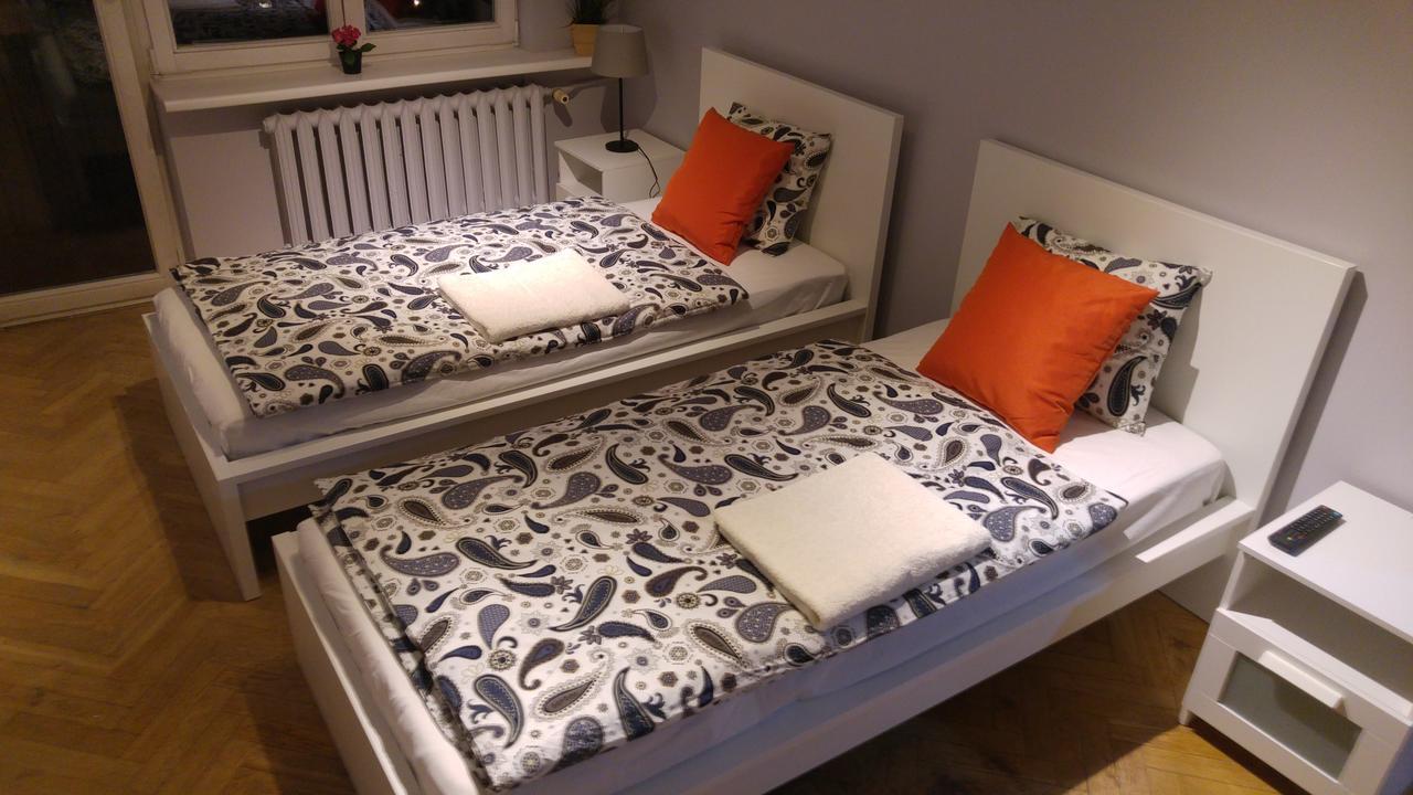 Rent0Nline Niepodleglosci Rooms Metro 바르샤바 외부 사진