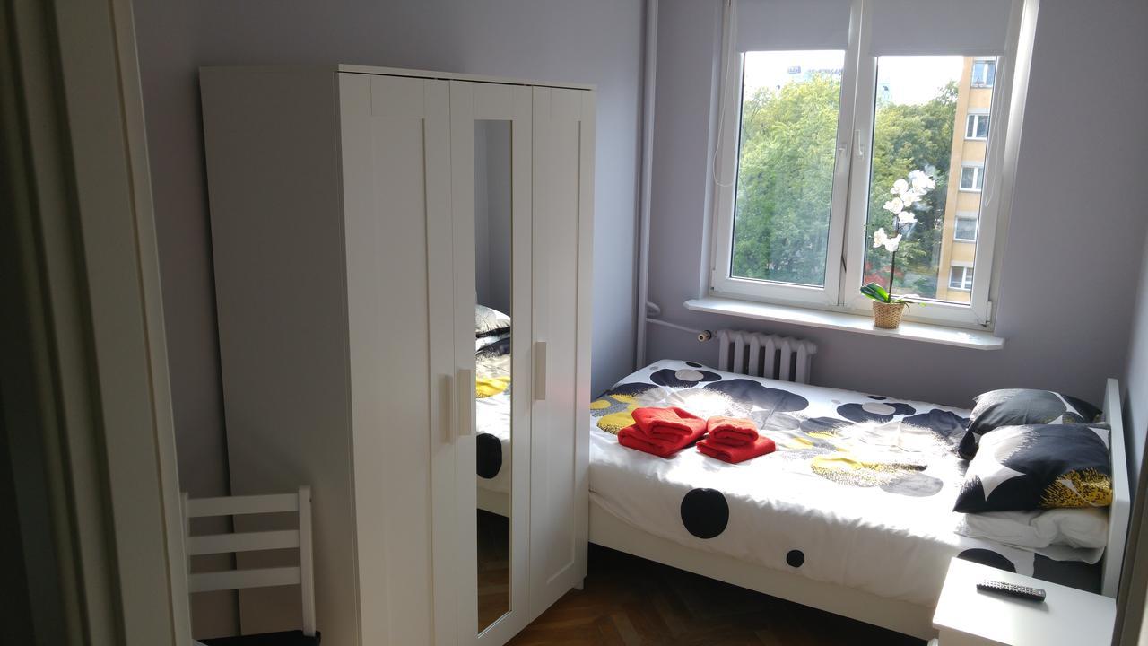 Rent0Nline Niepodleglosci Rooms Metro 바르샤바 외부 사진